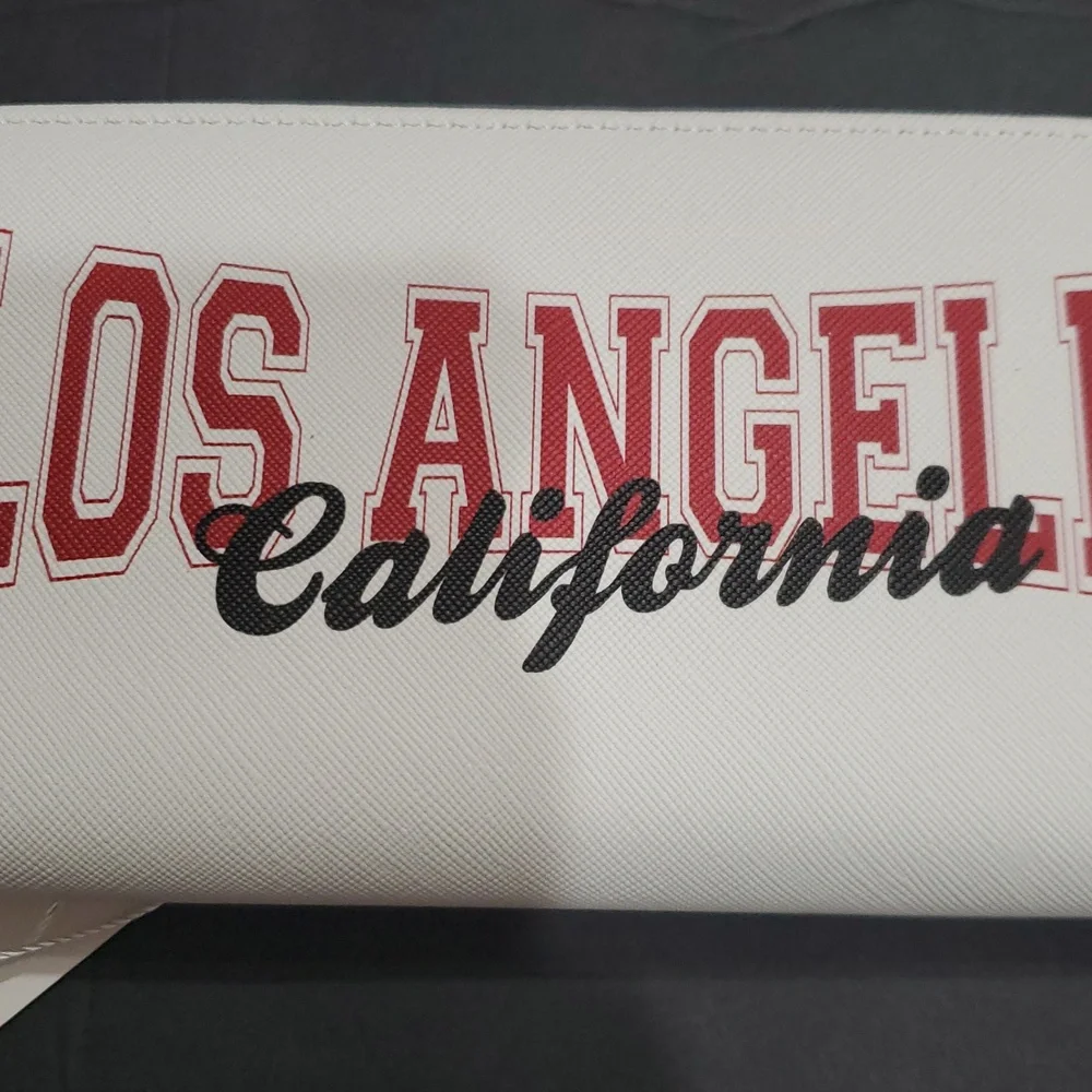 Los‎ Angeles California white coated canvas zip around red trim wallet brand new
